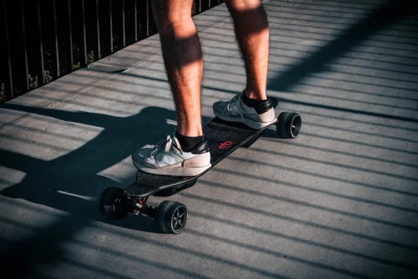 Mavic Alpha V5 electric skateboard