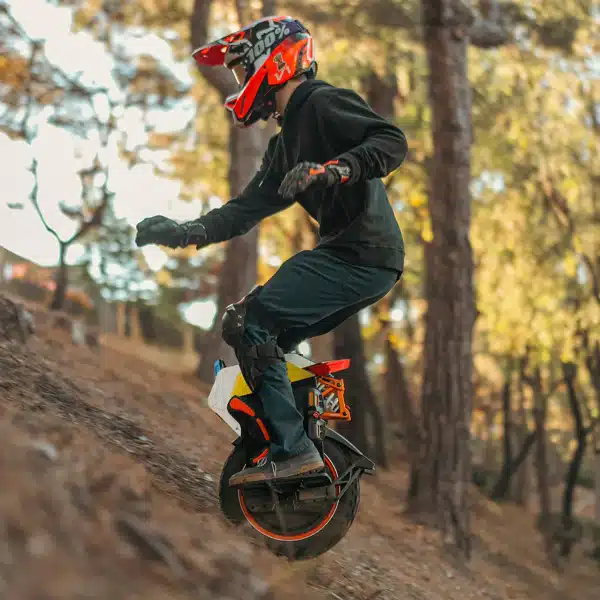 Inmotion V14 Pro on Trail